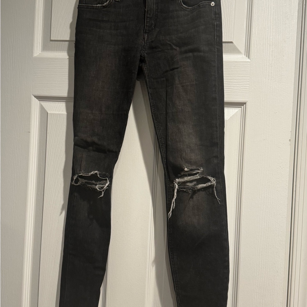 Joe’s Jeans Black Distressed Jeans